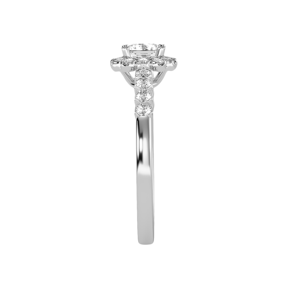 Fashionable Solitaire Ring